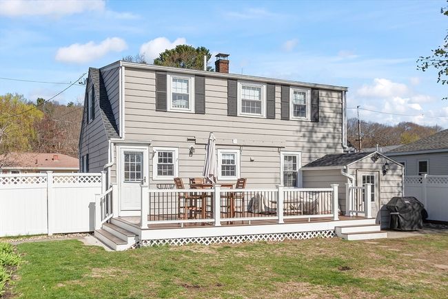 18 Glendale Ave, House other with 3 bedrooms, 2 bathrooms and 3 parking in Peabody MA | Image 5
