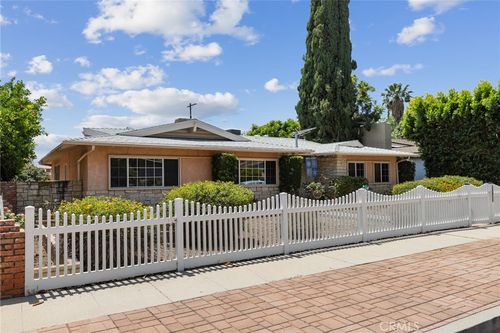 16822 Lahey St, Granada Hills, CA, 91344-4213 | Card Image