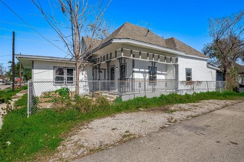1912 Gentry St, Houston, TX, 77009-8460 | Card Image