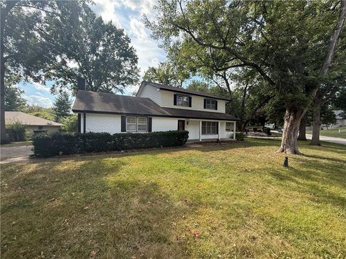 4806 Stonecrest Ter, Saint Joseph, MO, 64506-3393 | Card Image