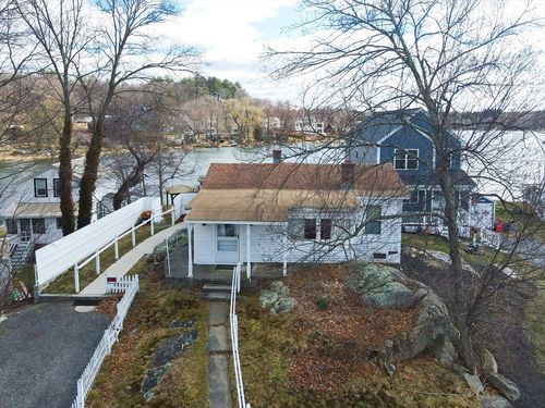 50 Uxbridge Rd, Mendon, MA, 01756-1021 | Card Image