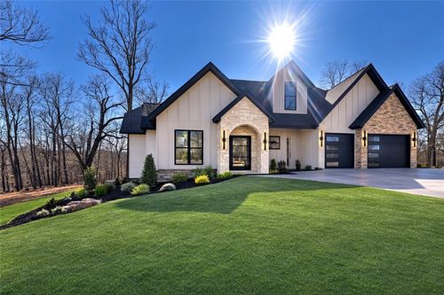 8913 Anew Rd, Rogers, AR, 72756-7183 | Card Image