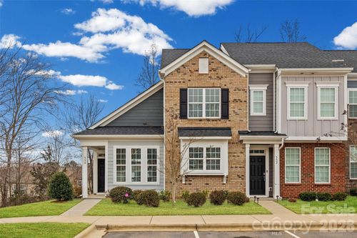 554 Dorman St, Belmont, NC, 28012-2795 | Card Image