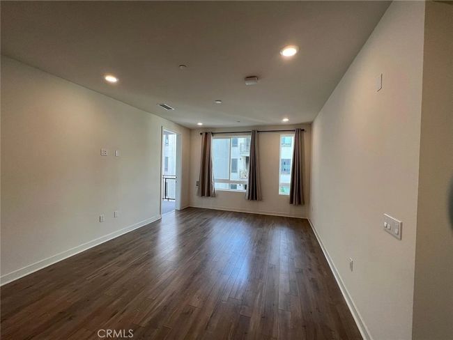 2404 Nolita, Condo with 2 bedrooms, 2 bathrooms and 2 parking in Irvine CA | Image 6