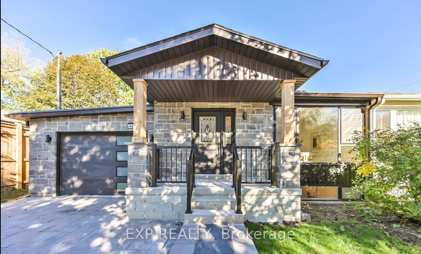 Residential Lease in Richmond Hill 2