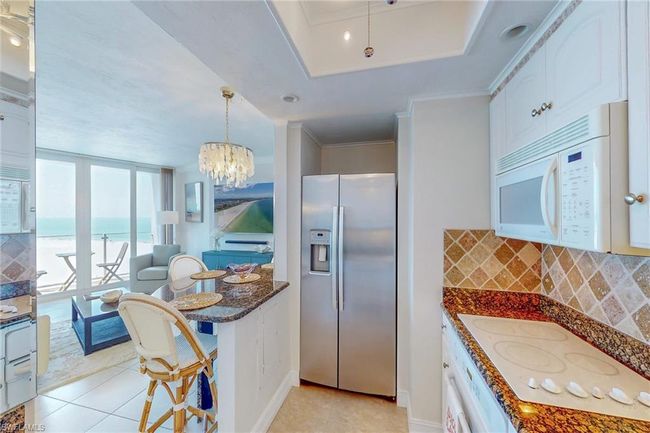APT-1205 - 58 N Collier Blvd, Condo with 2 bedrooms, 2 bathrooms and 1 parking in MARCO ISLAND FL | Image 6