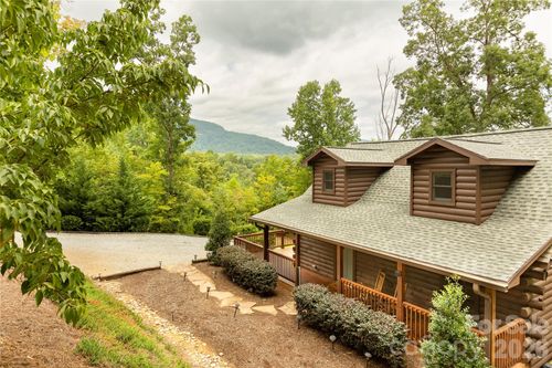 517 Luther Burbank Dr, Lake Lure, NC, 28746-9043 | Card Image