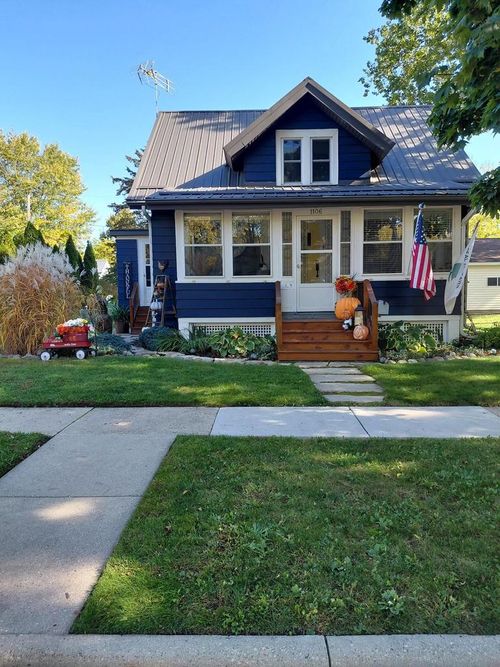 1106 Madison St, SAUK CITY, WI, 53583-1639 | Card Image