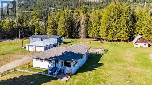 3006 Highway 6 Highway, Central Kootenay Rd Rural, BC, V0G2E0 | Card Image