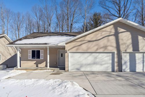 1524 S Woodland Ave, Michigan City, IN, 46360-7125 | Card Image