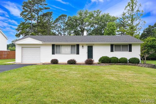 112 Irene Dr, Ellisville, MO, 63011-2136 | Card Image