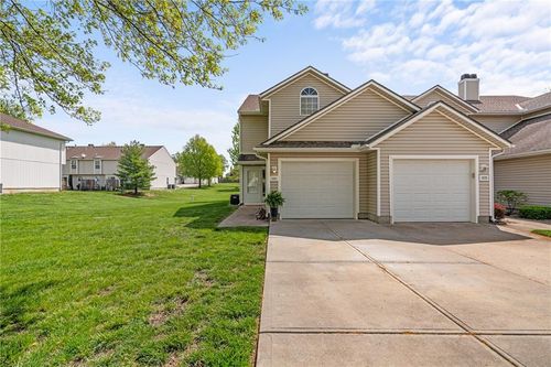 1321-1321 Se Norwood Dr, Lees Summit, MO, 64081-3133 | Card Image
