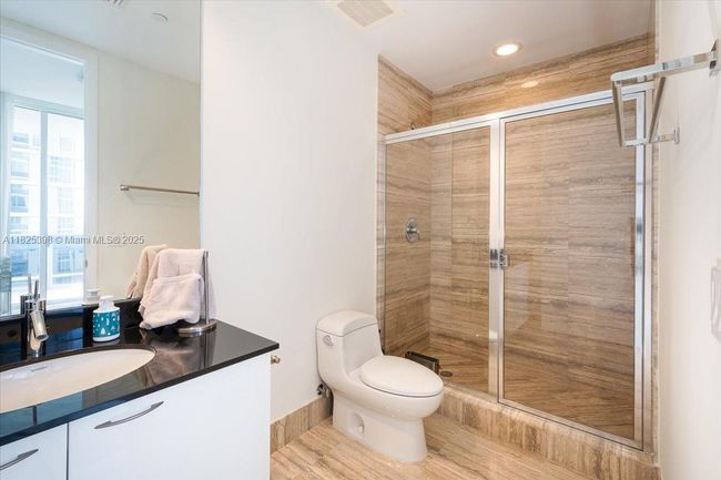 APT-1502 - 15811 Collins Ave, Condo with 3 bedrooms, 4 bathrooms and null parking in Sunny Isles Beach FL | Image 11