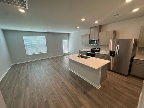 206 Hazel Ln, Lebanon, TN, 37087-5341 | Card Image