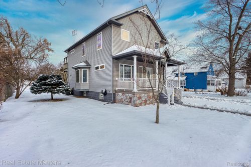 29 Taylor St, Port Huron, MI, 48060-4129 | Card Image