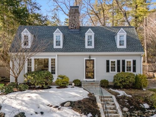 170 Benvenue St, Wellesley, MA, 02482-7111 | Card Image