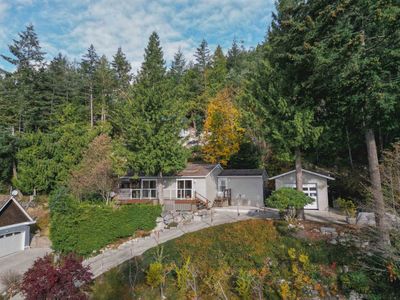 4799 Sinclair Bay Rd, House other with 3 bedrooms, 2 bathrooms and 3 parking in Garden Bay BC | Image 2