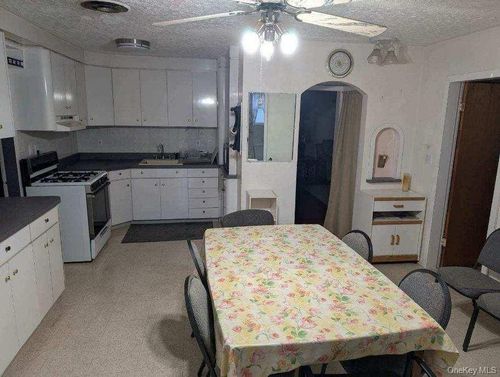 967 Briggs Hwy, Ellenville, NY, 12428-5522 | Card Image