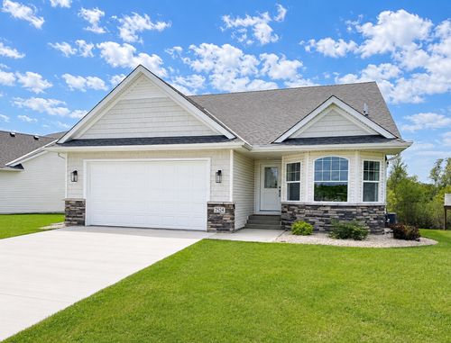 2524 Buchanan Ln S, Cambridge, MN, 55008-7134 | Card Image