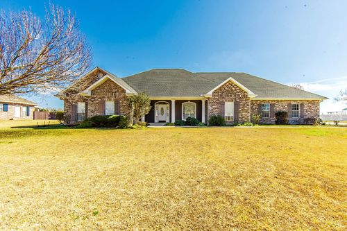 135 Chateau Dr, Lockport, LA, 70374-3477 | Card Image