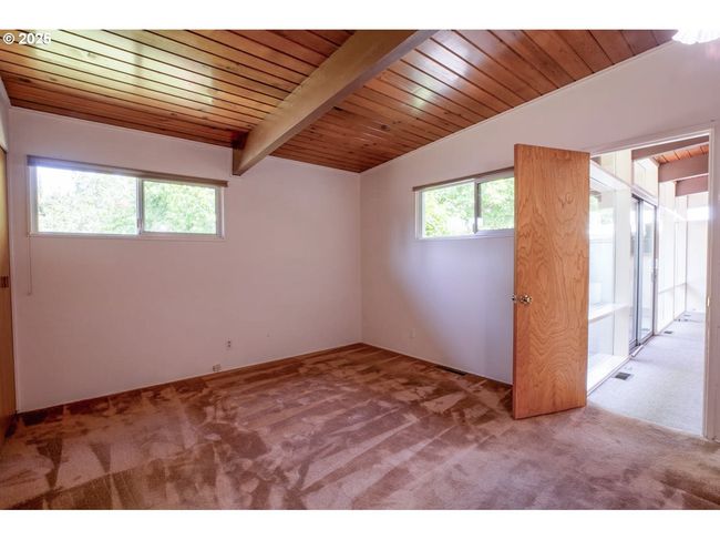 1439 Barton St, House other with 3 bedrooms, 2 bathrooms and null parking in Eugene OR | Image 18