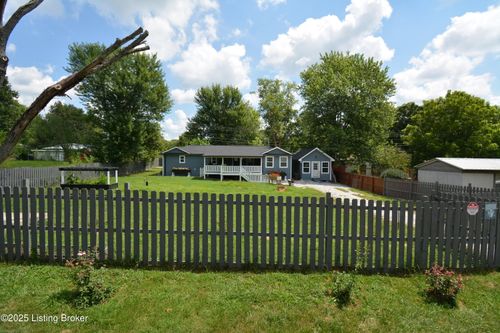 440 Hickory Hill Rd, La Grange, KY, 40031-7711 | Card Image