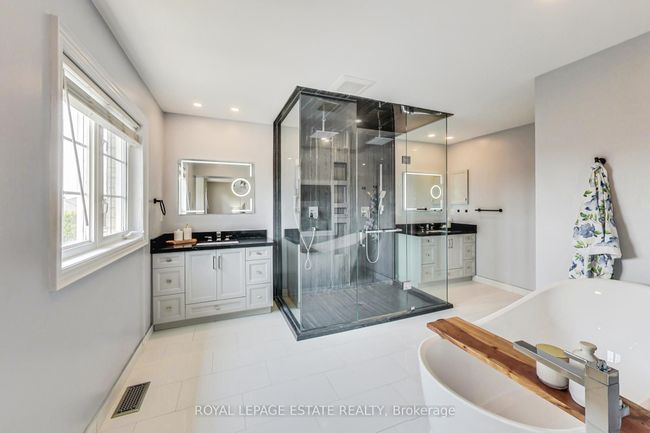 955 Coyston Dr, House other with 5 bedrooms, 5 bathrooms and 4 parking in Oshawa ON | Image 19