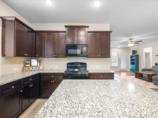 624 Hazeltine Rd, House other with 4 bedrooms, 3 bathrooms and null parking in Red Oak TX | Image 11