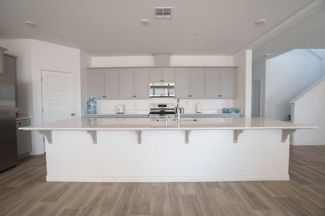 5769 W Austin Way, House other with 6 bedrooms, 0 bathrooms and null parking in Fresno CA | Image 6