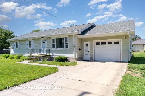 306 Macomber Ave, Auburn, MI, 48611-9485 | Card Image