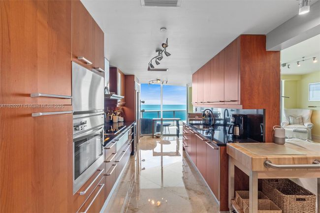 APT-402 - 1600 S Ocean Blvd, Condo with 3 bedrooms, 5 bathrooms and null parking in Pompano Beach FL | Image 11