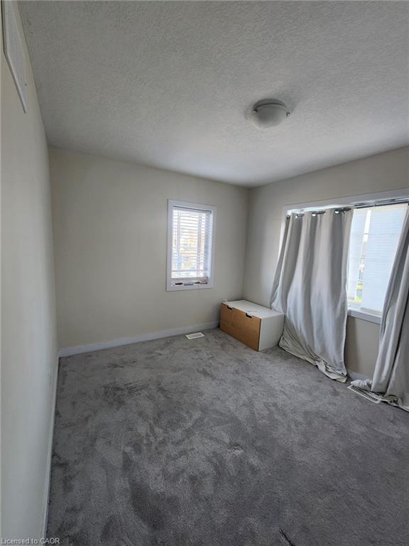 Residential Lease in Welland 4
