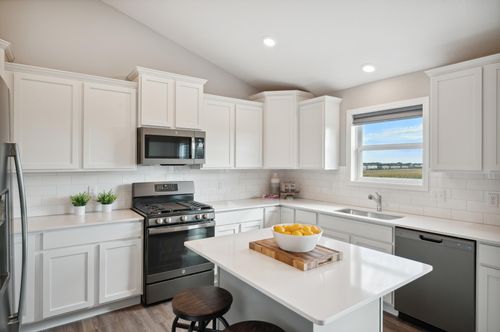 10860 Henslowe Ave S, Cottage Grove, MN, 55016-3352 | Card Image