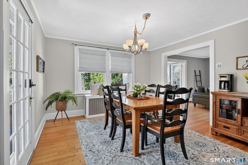 31 Somerset St, Wethersfield, CT, 06109-3030 | Card Image