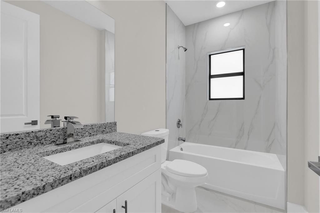 Residential Lease in LEHIGH ACRES 3