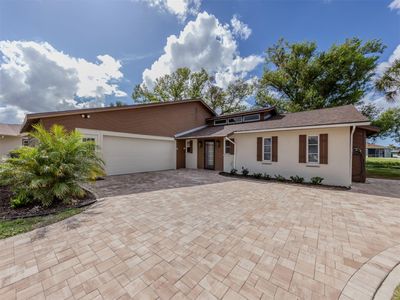 1141 Sleepy Hollow Court, House other with 3 bedrooms, 2 bathrooms and null parking in VENICE FL | Image 3