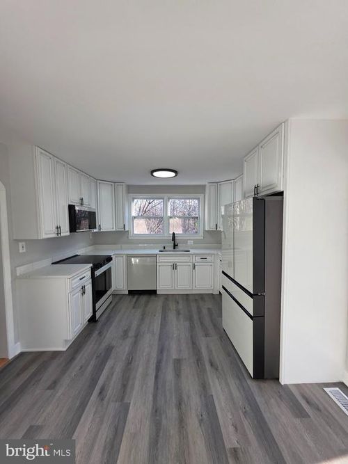 25294 Vista Rd, HOLLYWOOD, MD, 20636-2641 | Card Image