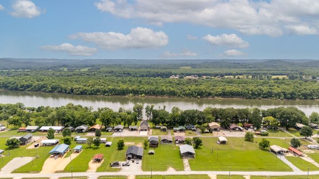 1038 Wc Pickett Rd, Home with 0 bedrooms, 0 bathrooms and null parking in Clifton TN | Image 9