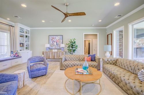 609 Chilmark Dr, Norman, OK, 73071-7108 | Card Image