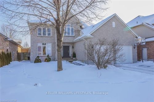 2029 Mccracken Crt, London, ON, N6G5J2 | Card Image