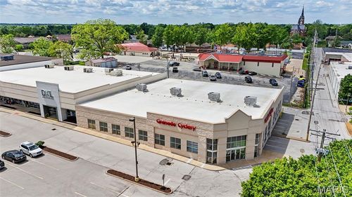235 Mid Rivers Mall Dr, Saint Peters, MO, 63376-4307 | Card Image