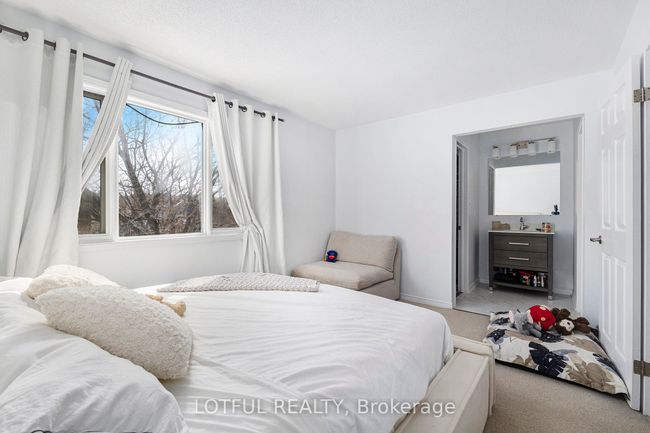 268 Stoneway Dr, House attached with 3 bedrooms, 2 bathrooms and 2 parking in Nepean ON | Image 16