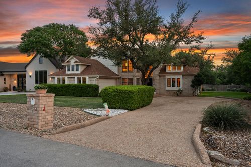 211 Tellus St, Lakeway, TX, 78734-3832 | Card Image