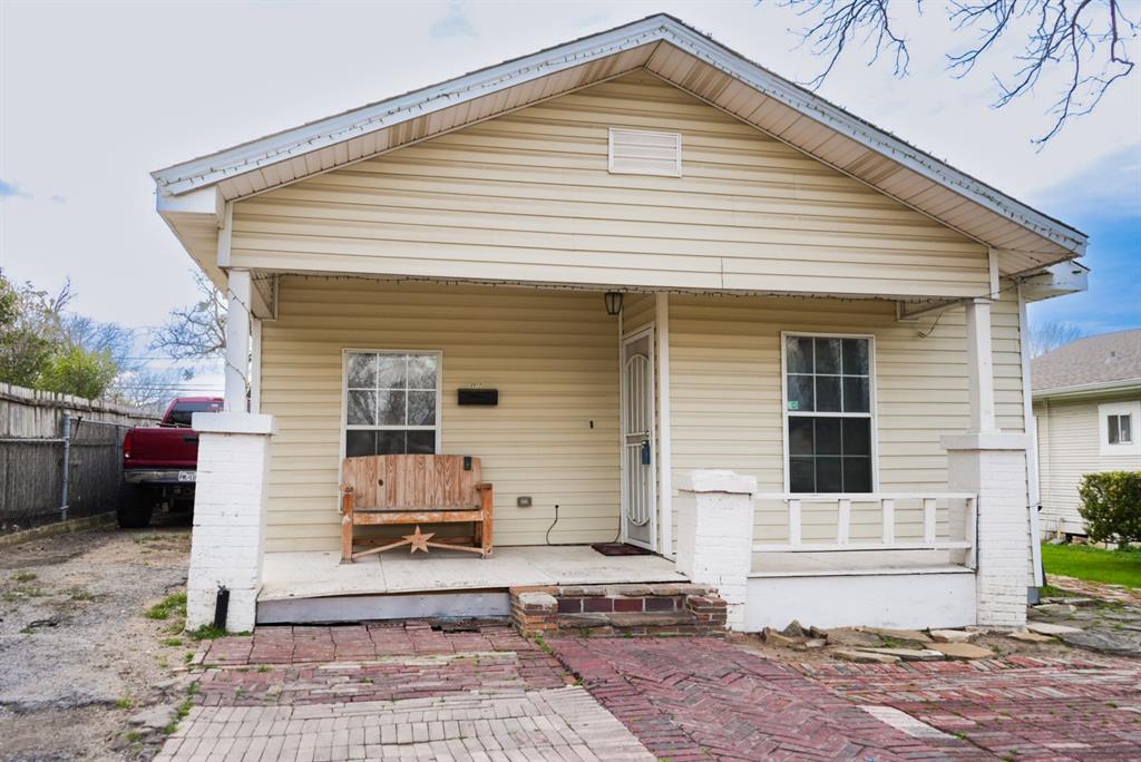 Refugio Ave, Fort Worth, TX 76164