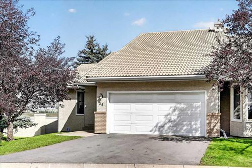 24-5790 Patina Dr Sw, Calgary, AB, T3H2Y5 | Card Image