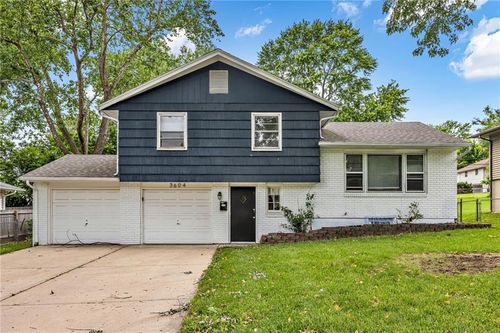 3604 S Adams Ave, Independence, MO, 64055-3526 | Card Image
