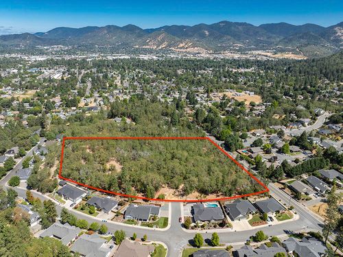 441-0 Se Rosemary Ln, Grants Pass, OR, 97527 | Card Image