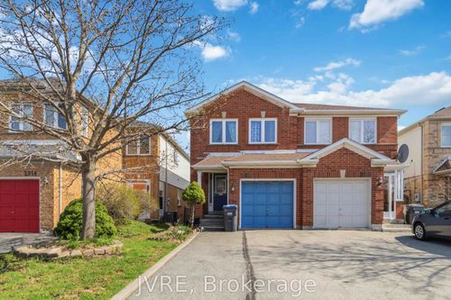 2918 Westbury Court, Mississauga, ON, L5M6B2 | Card Image