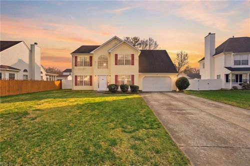 827 Sheffield St, Hampton, VA, 23666-1981 | Card Image