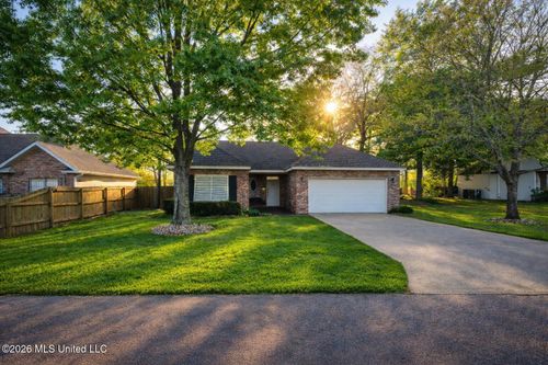 913 Park Row Avenue, Long Beach, MS, 39560 | Card Image